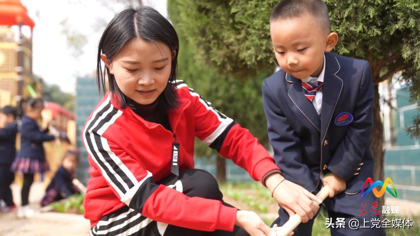 小班快乐的一天儿歌,向阳幼儿园