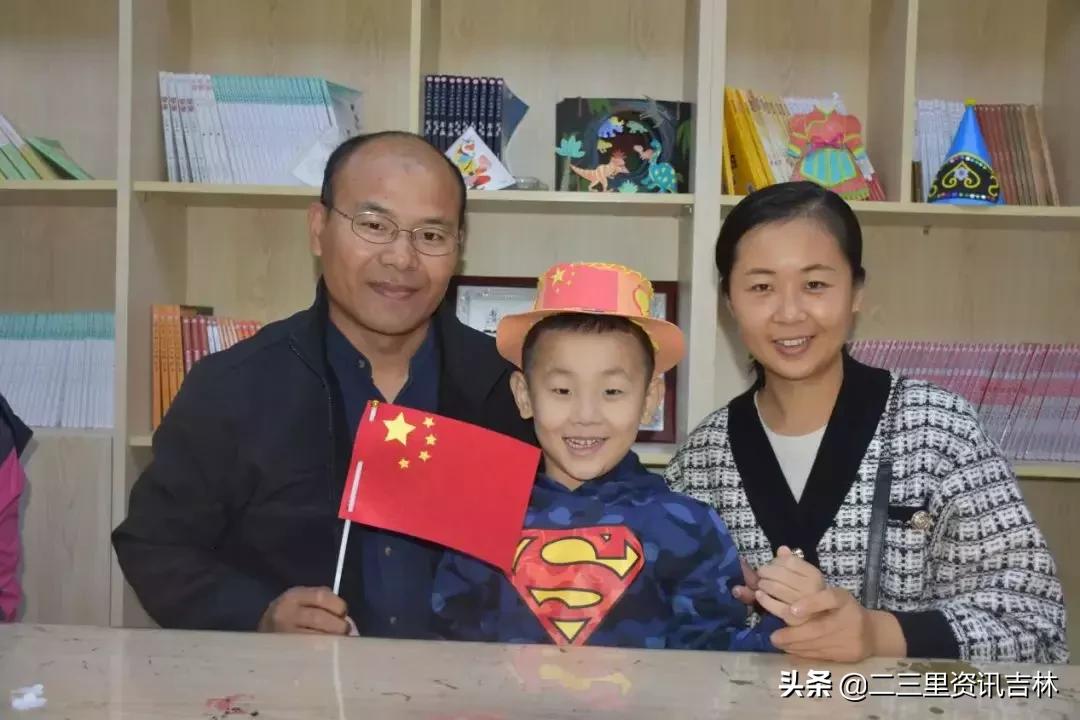 五星红旗我为你骄傲少儿舞蹈,幼儿唱五星红旗你是我的骄傲