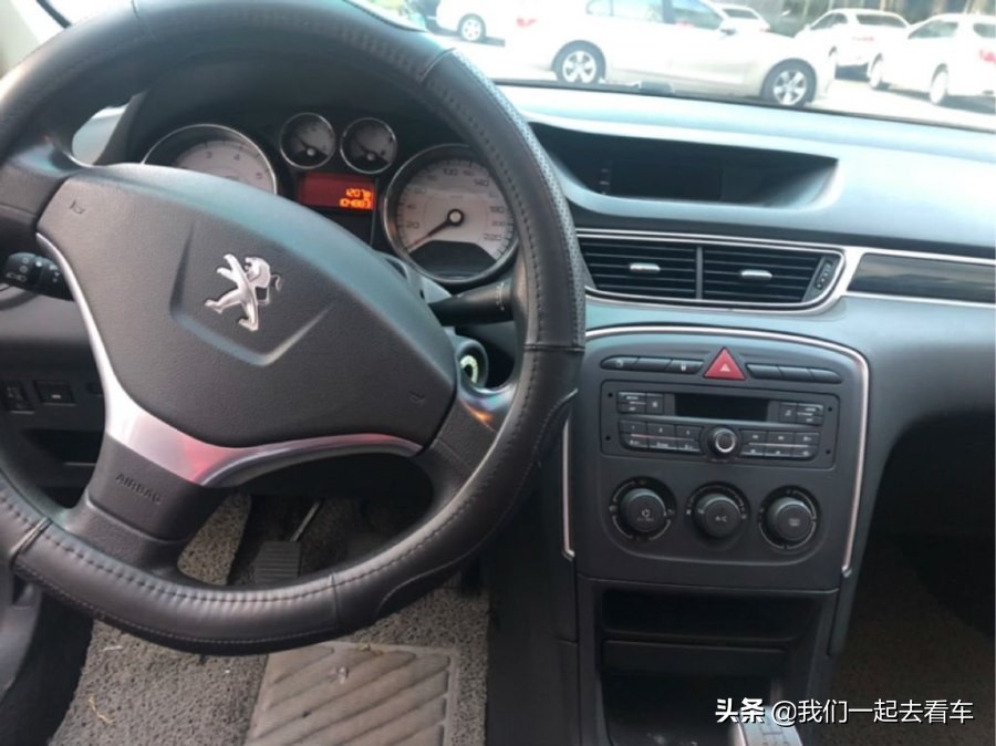 二手福特福睿斯和标致308哪个好,12年标致308自动挡二手多少钱