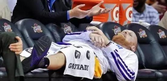 勇士经历nba史上最惨的6场比赛,最惨的勇士