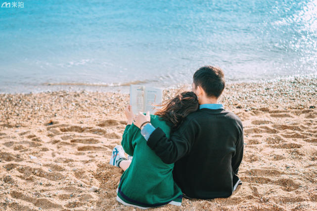 情侣温馨甜蜜照,看了想恋爱的瞬间