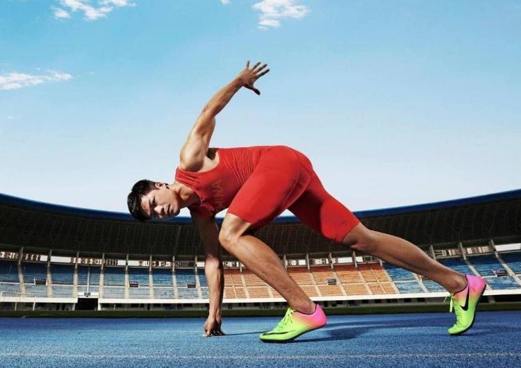 苏炳添第一次大战博尔特,苏炳添说博尔特厉害原视频