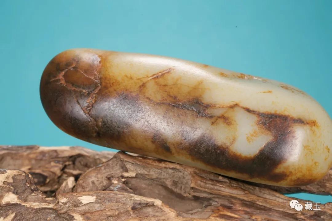 无裂不成玉？和田玉裂的秘密，堵料、切料必须看懂它