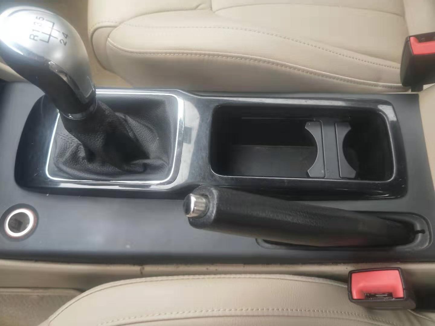 独立悬挂，电动座椅，质量可靠，带商业险，胖哥这算是捡漏了吗？