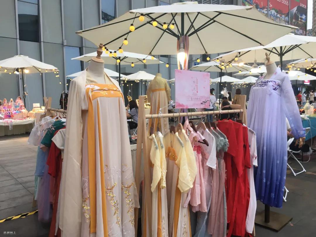 汉服第一城汉服一条街,成都汉服第一城是哪个