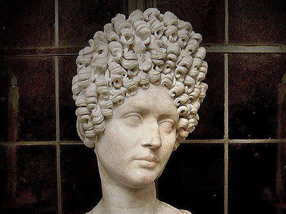 口红测试员，发型试验员，女王试鞋吏，来看看美妆界的奇葩职业