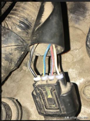 14年卡罗拉启动一下就熄火,卡罗拉1.8加油不起熄火重启又正常