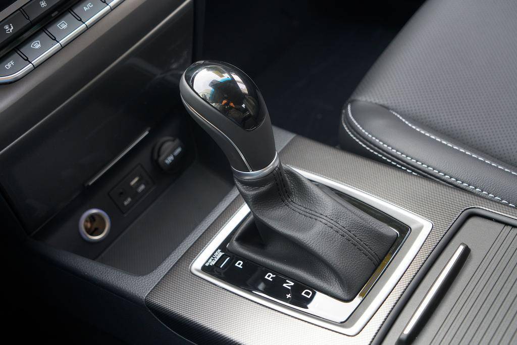 名图顶配,现代名图买自吸还是带t