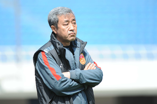 陈戌源上海探班国足国青,国足前领队出任U19国青领队战中乙