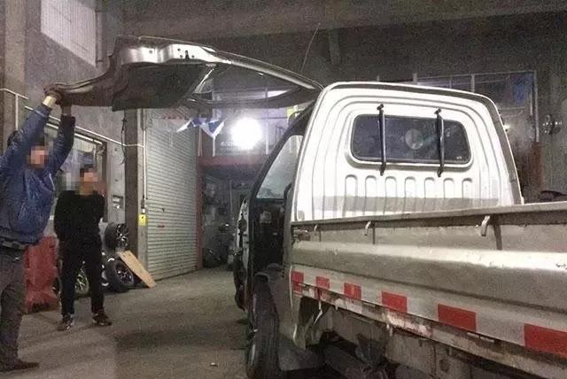 五菱厢式小货车自己改装房车,五菱小货车改造成房车