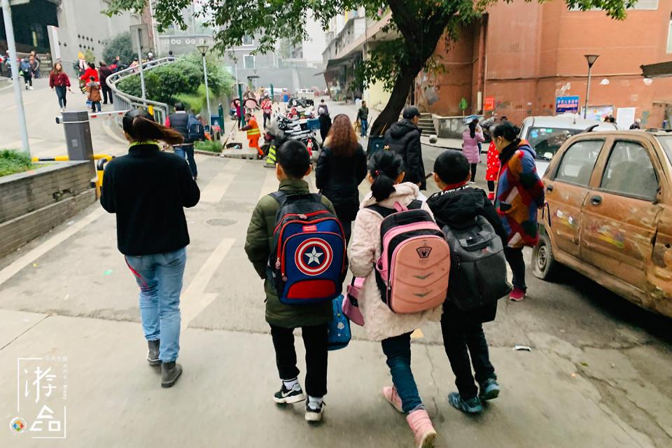 重庆来福士4楼事件,重庆来福士城市之巅观景台