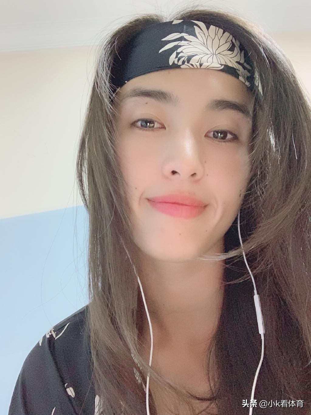 足球辣妹真实照片,足球辣妹长袖