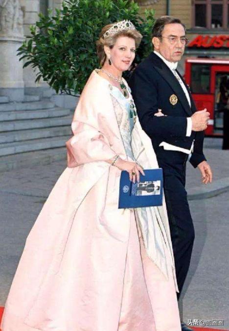 丹麦最美公主嫁给希腊国王,丹麦三美公主爱情故事