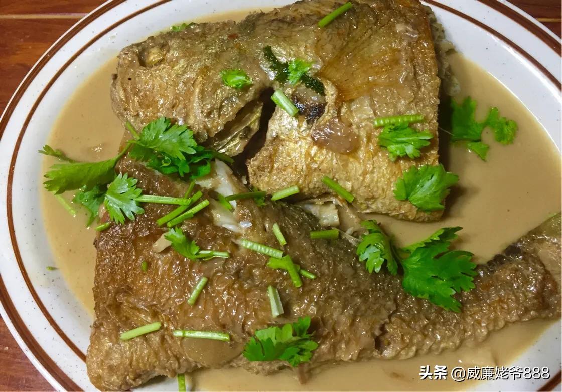 大厨教你炖黄花鱼,香嫩入味还不腥的炖鱼
