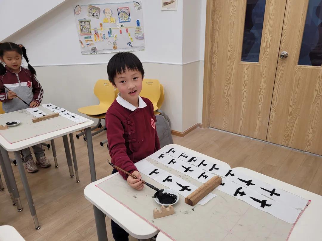 太拼了!为实现个性化教育,这所学校给学生开了100多门优能课