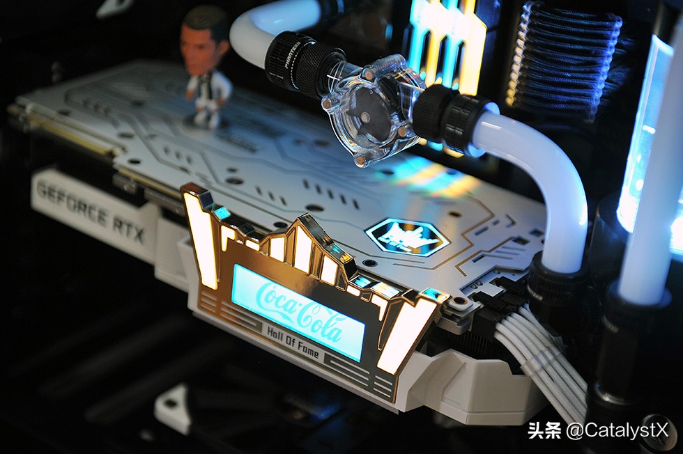 又是爬坑的一年—2018年里一路折腾过来的主力机桌面展示