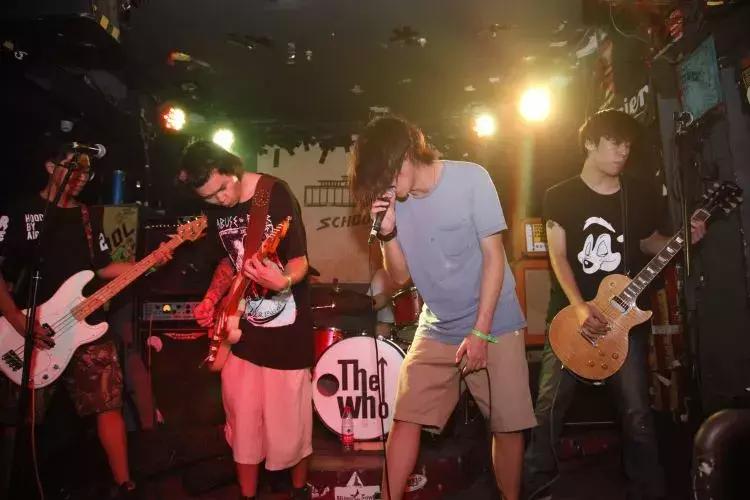 令人动容的师生恋,现实中真实的师生恋