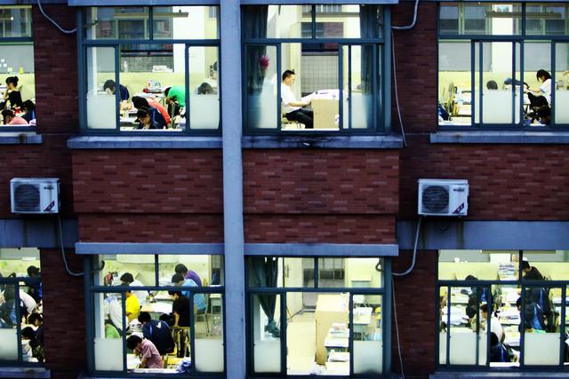 孩子到底需要不要上补习班,孩子到底有必要上补习班吗