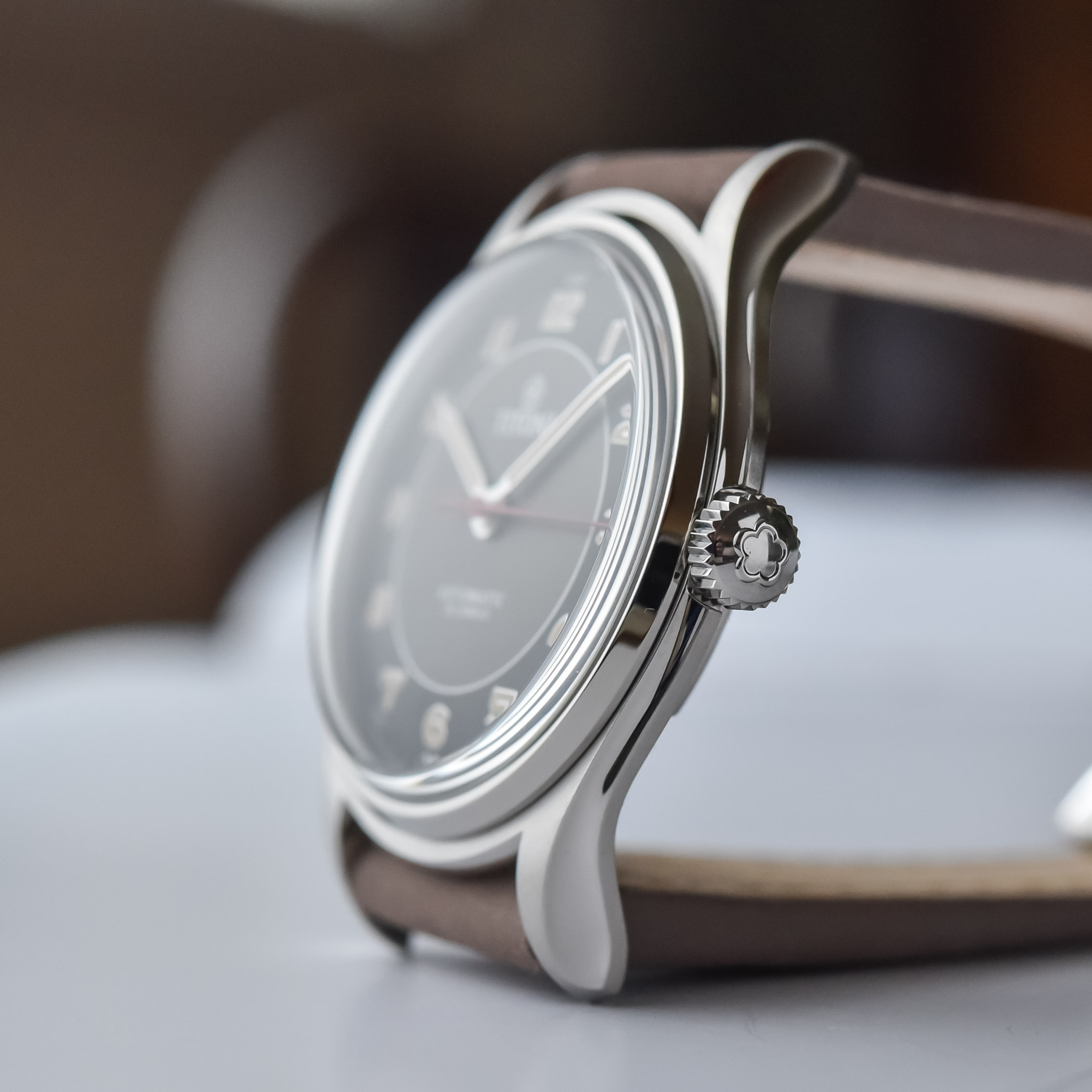 Titoni梅花传承系列83019腕表——老梅花的复古风