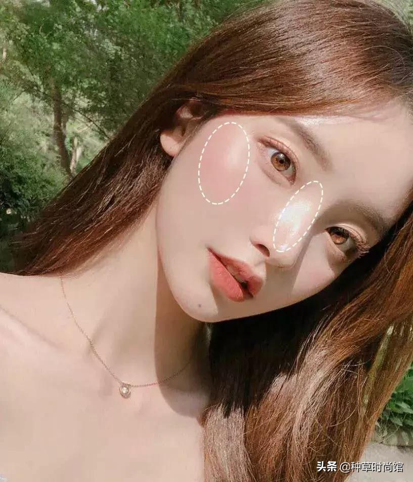 看腻了网红脸,看腻了清纯的女主