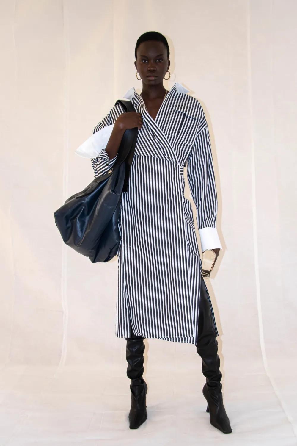 春天来了推荐一条成熟风的连衣裙,春季值得选择的几款连衣裙美到爆