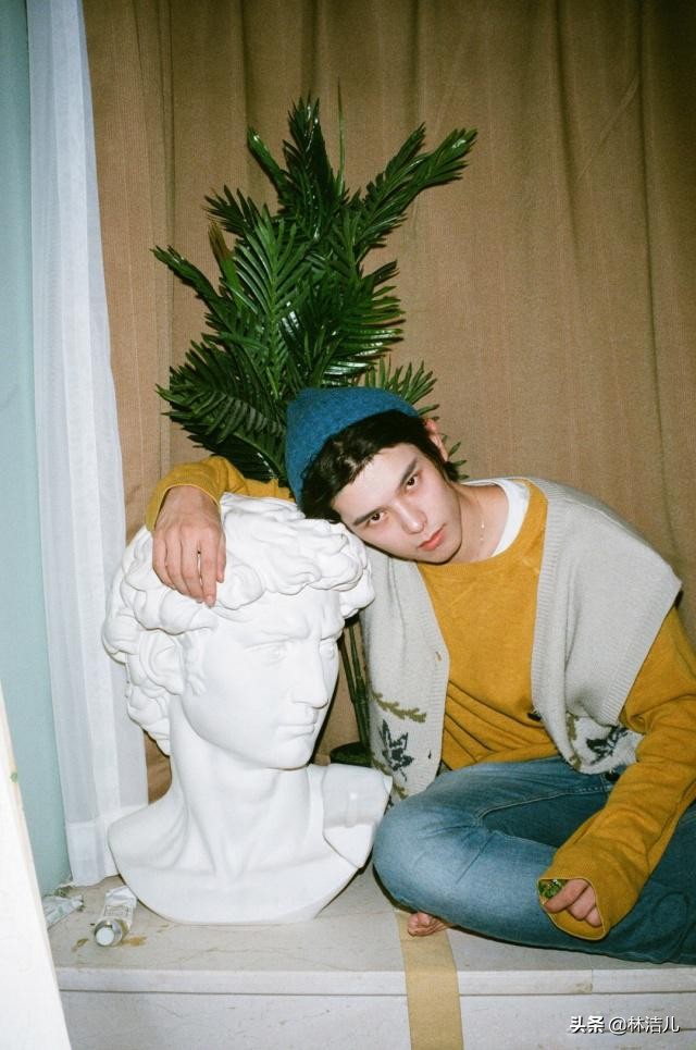 这个爱豆真励志，从200斤胖子逆袭成最帅训练生，*服私**港风超时髦