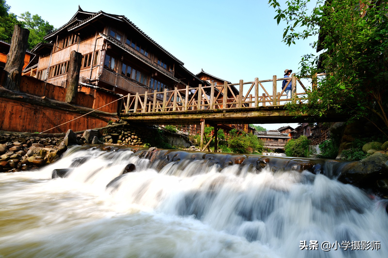 尼康18-35d广角镜头成像怎么样,尼康金广角目前二手价格