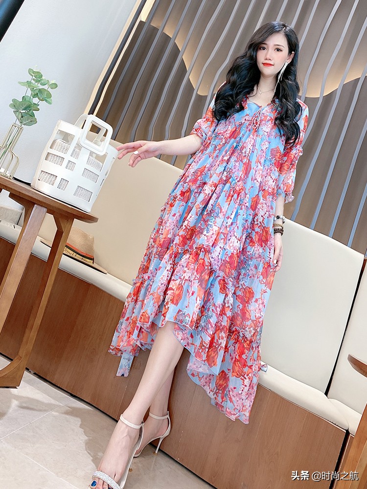 丝质仙气连衣裙,高端飘逸暗色花连衣裙清新超仙气