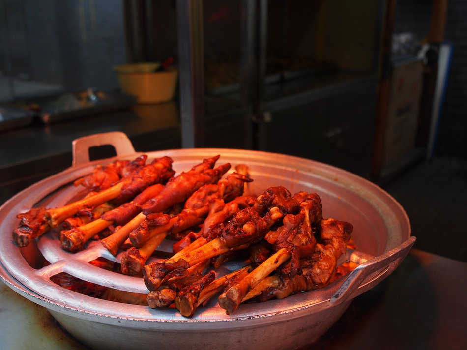 西安哪个回民街值得去,一条街可以代表西安吗