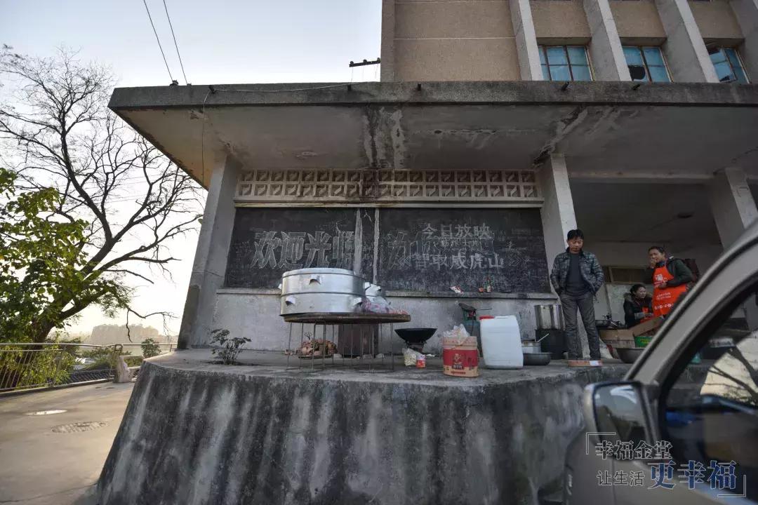 这条老街不仅市井味十足还很文艺,淮州新城古镇