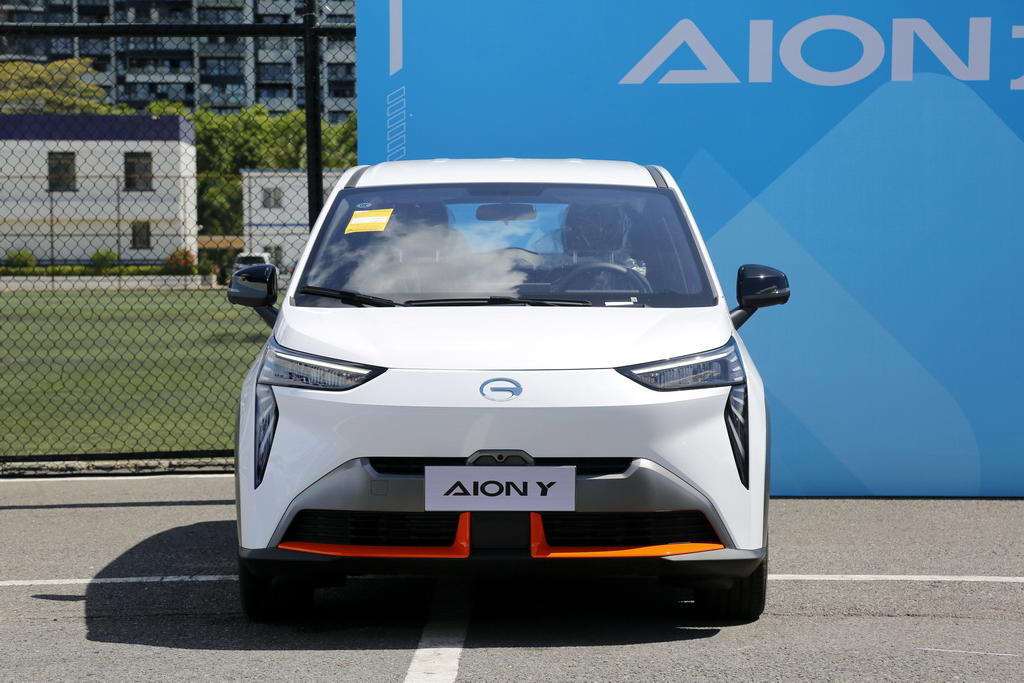 埃安y新增车型解读,埃安y最低配试驾