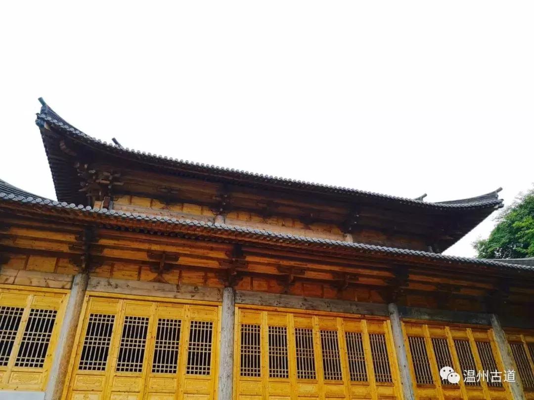 平阳鸣山古村落图片,千年古村平阳县鸣山村古城夜景