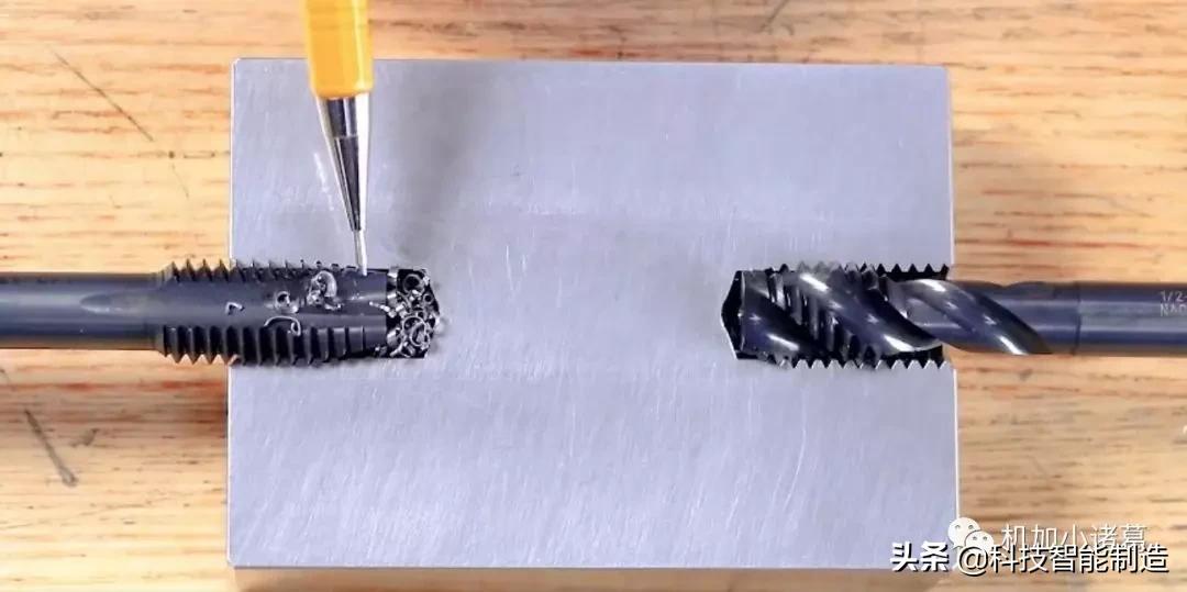 如何清除螺纹孔铁屑,螺纹里面有铁屑怎么清除啊