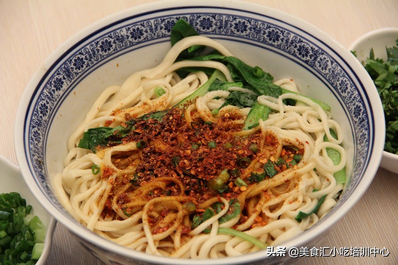 投资10万元的创业项目,投资10万躺着赚钱的生意有哪些