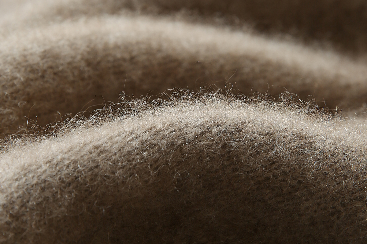 我买的羊绒衫会起球是不是假的？