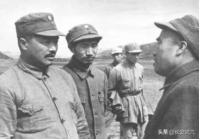 *德朱**位列元帅之首，可授衔证书却不是001号，001号究竟给了谁？