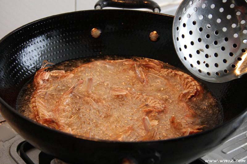 蒜香皮皮虾椒盐做法最简单,椒盐皮皮虾的做法步骤