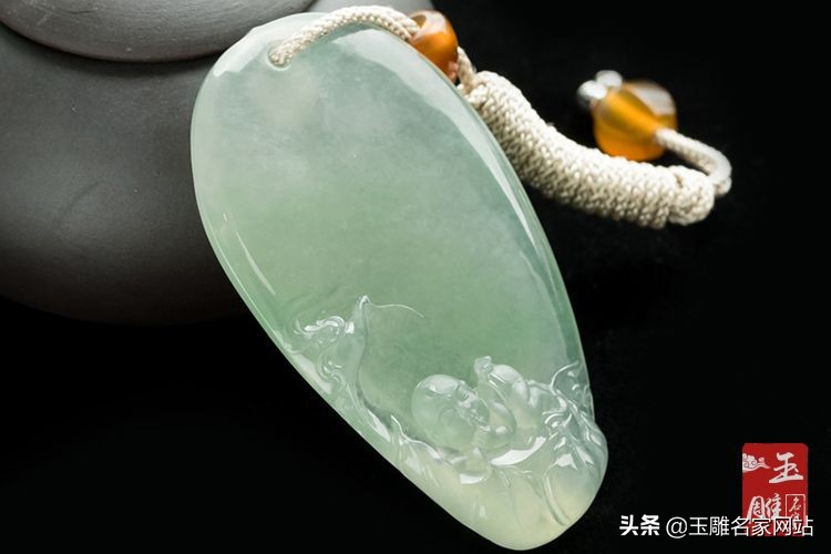 翡翠的等级划分标准是什么,比冰种翡翠还高的翡翠级别叫什么