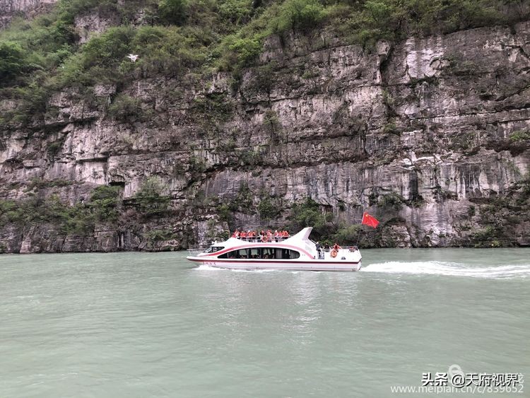 中国百慕大黑竹沟了解一下,穿越黑竹沟揭秘中国百慕大