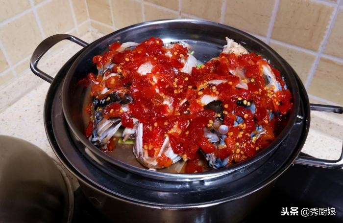 饭店里的剁椒鱼头怎么那么好吃,家常剁椒鱼头简单做法又好吃