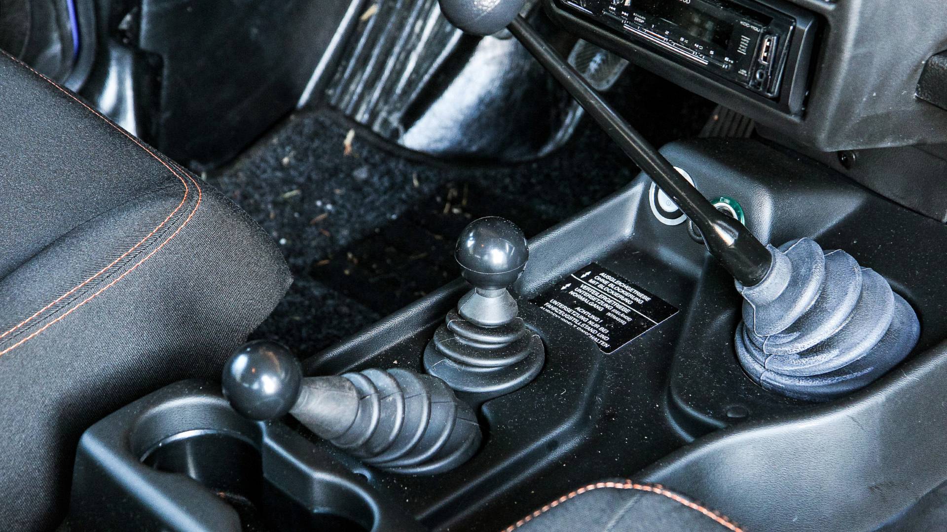 拉达新款泥瓦越野版曝光,五门拉达尼瓦2021款