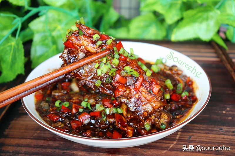 红烧带鱼好吃入味的方法,用红烧料做红烧带鱼家常做法