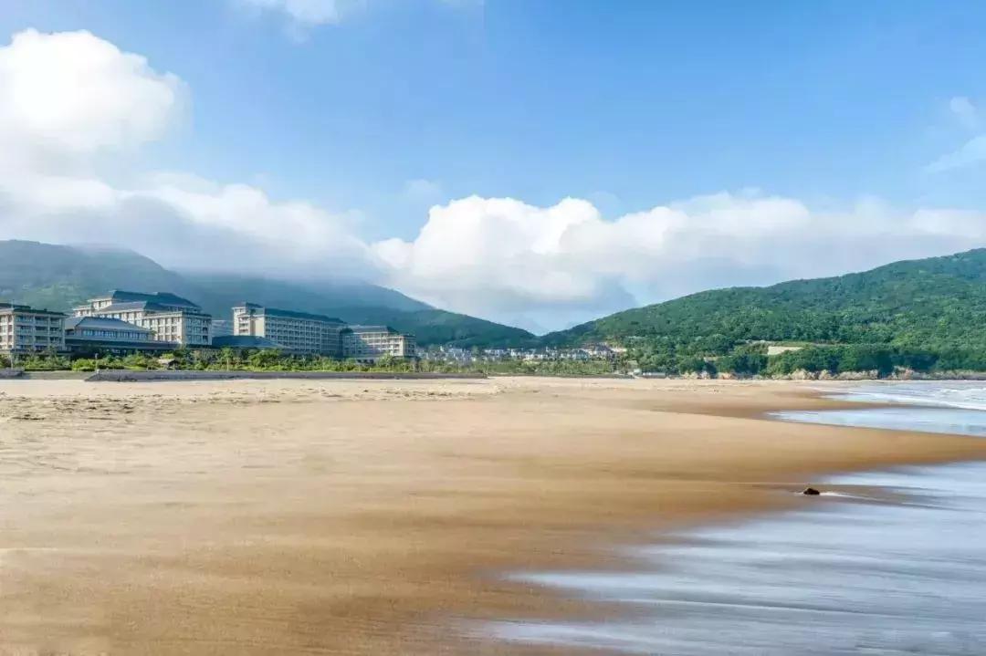 别去*藏西**了!从阜阳坐飞机不到200块,就能到这个海岛浪一圈