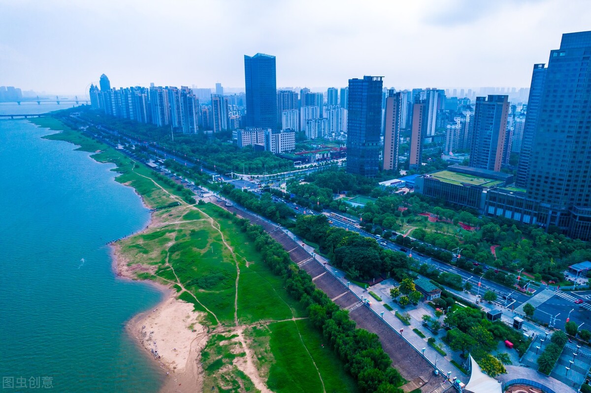 东华理工大学，华东理工大学，谁发展更好？