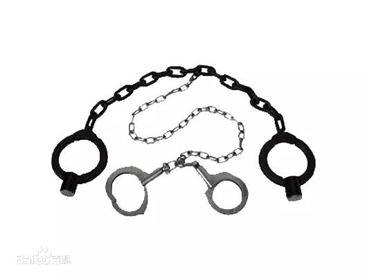 特别的银色情人节“礼物”--90后法警发明防逃脱脚镣