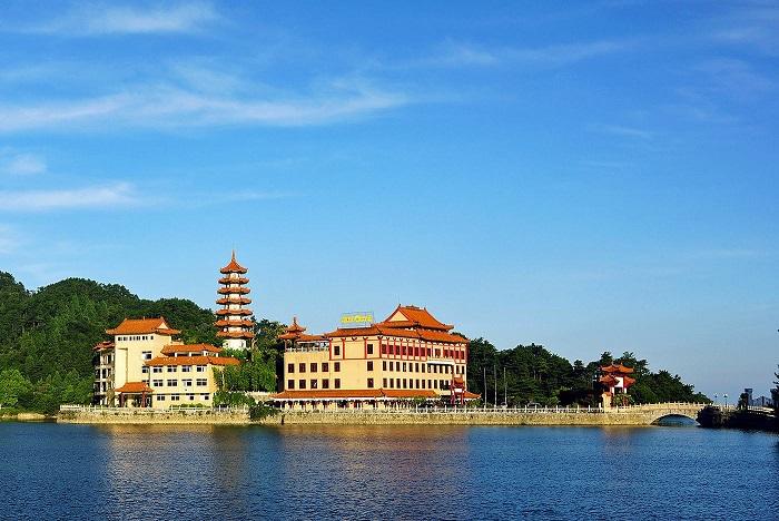 咸宁到张家界自驾游攻略,咸宁隐水洞自驾游攻略