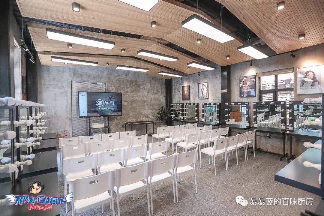 在学校怎么学好化妆技巧,化妆学校学的化妆技巧