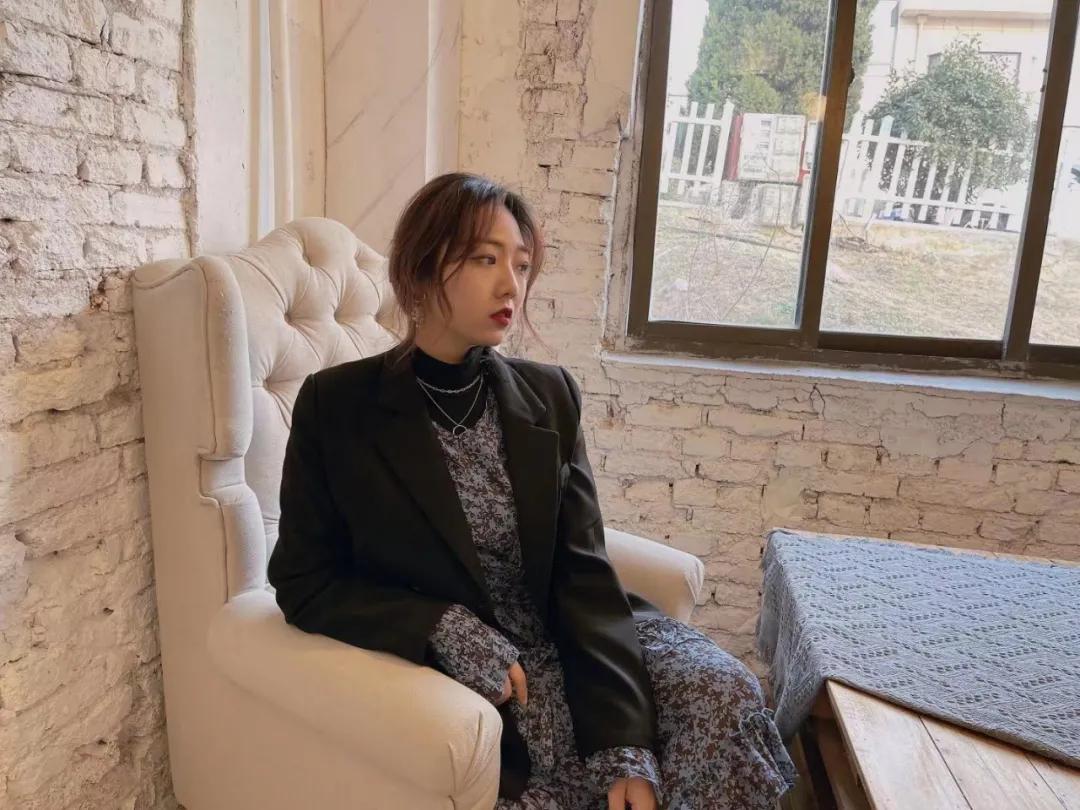 只要上班够土下班就没人认出,只要上班够土下班就认不出来