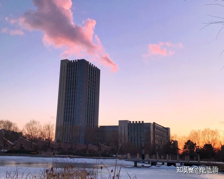 在东北吃饭是一种什么体验,跟东北人吃饭是什么体验