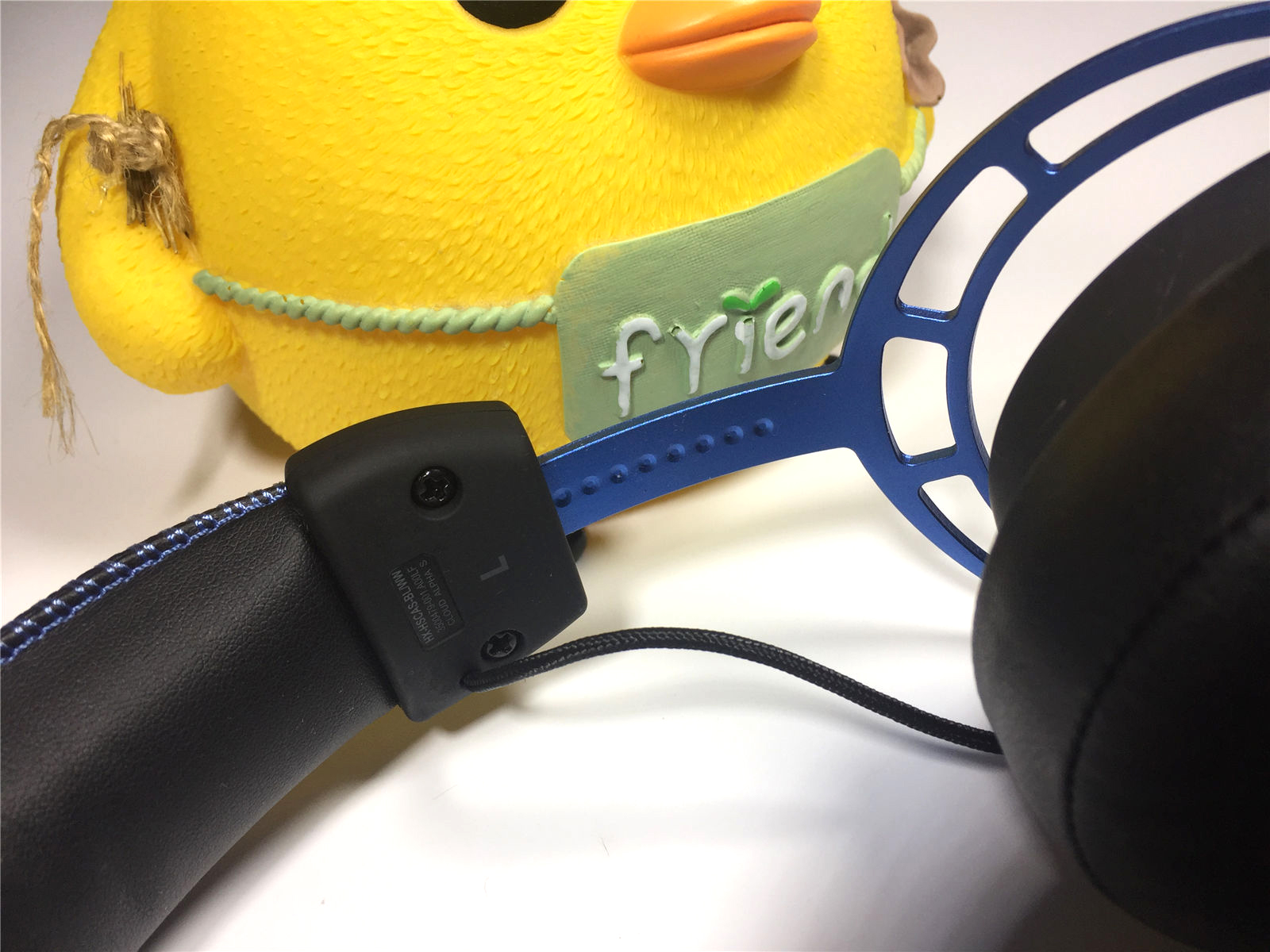 hyperx阿尔法无线版游戏耳机,开箱hyperxcloudalpha电竞耳机